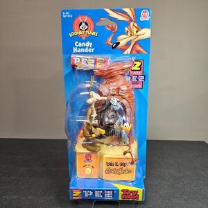 Wile E Coyote Pez Candy Hander NIP Vtg 1998 Looney Tunes Roadrunner